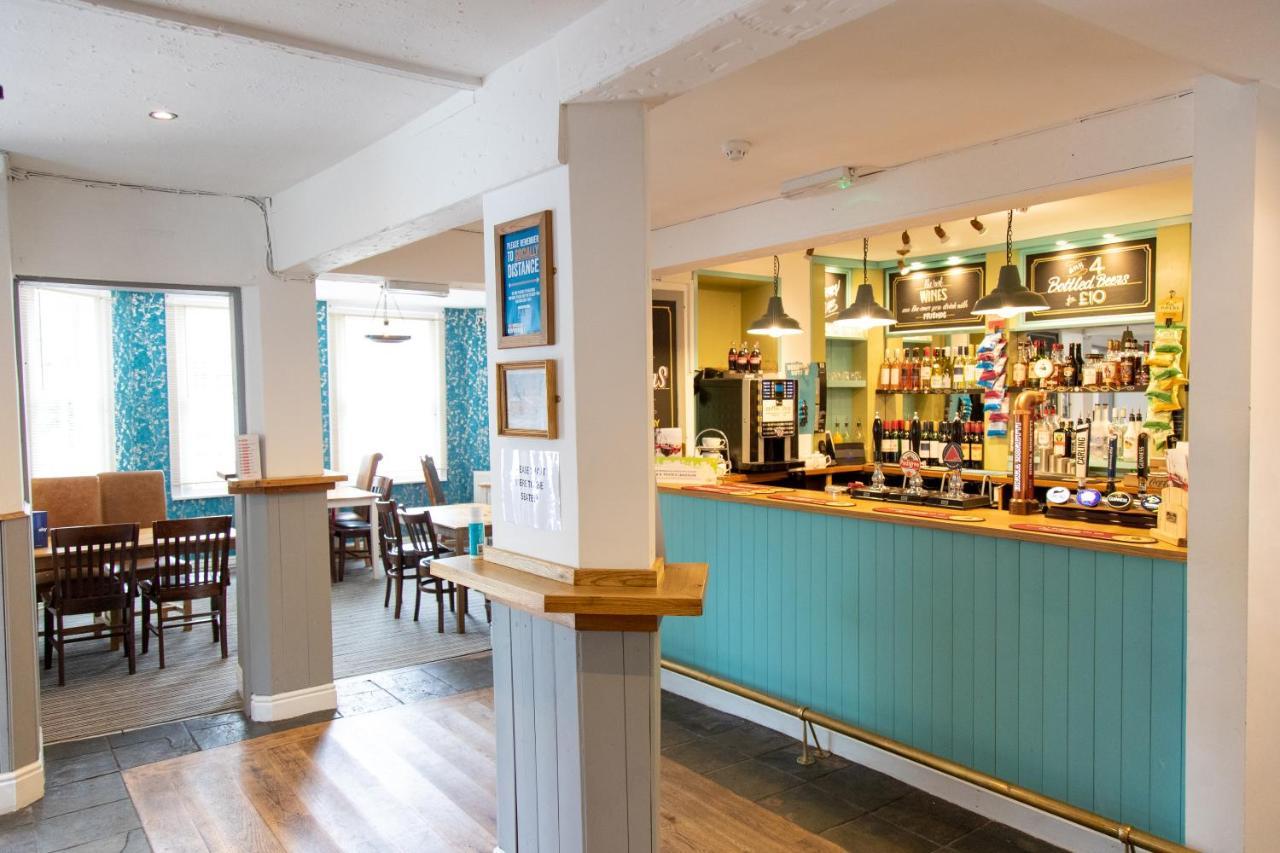The Unicorn Inn Newton Solney Εξωτερικό φωτογραφία