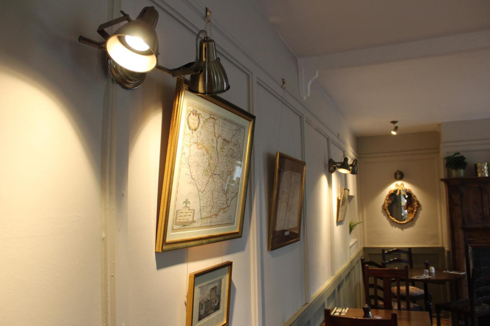 The Unicorn Inn Newton Solney Εξωτερικό φωτογραφία